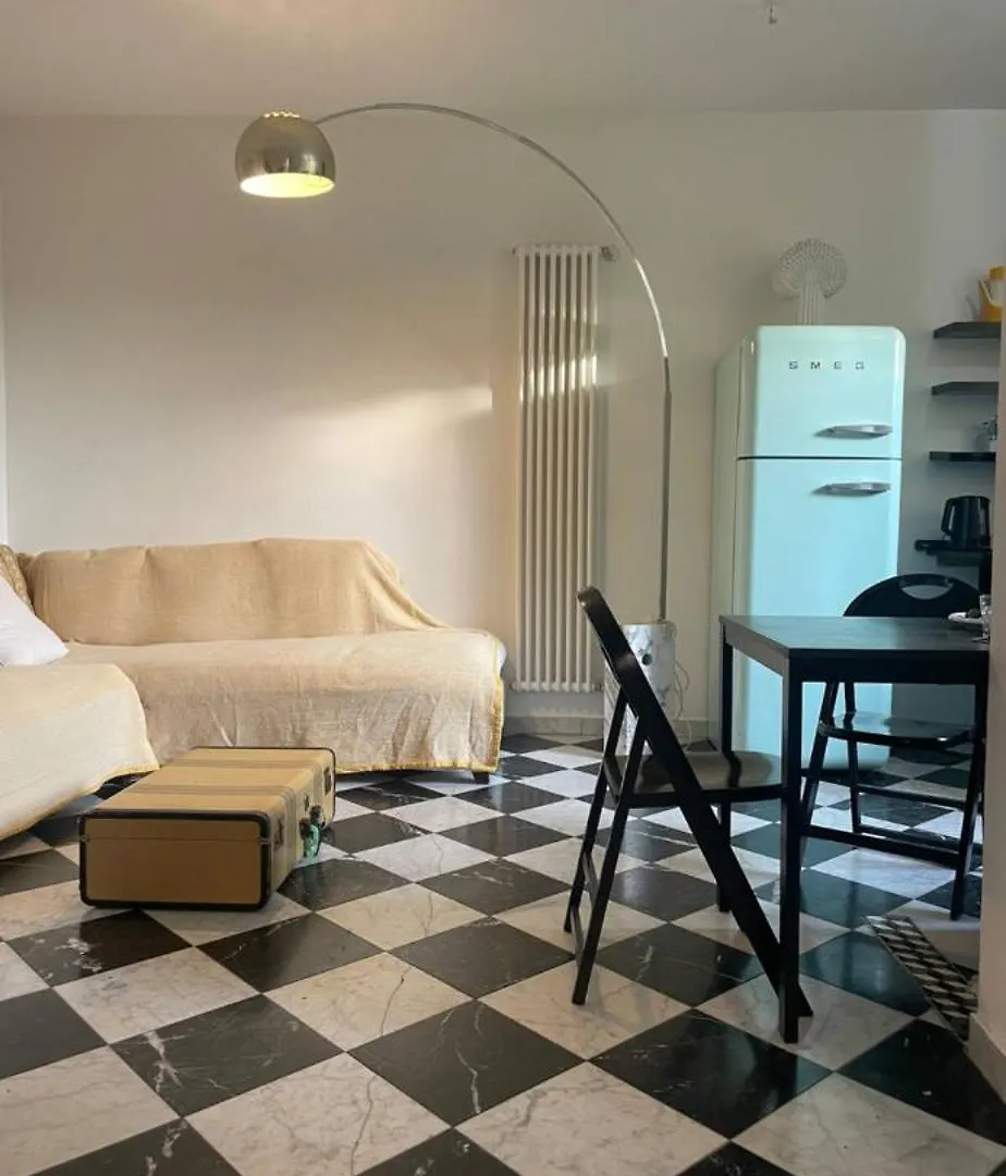 Quiet Luminous Flat Historical City Center Fast Wi-Fi Milaan 0*,  Italië